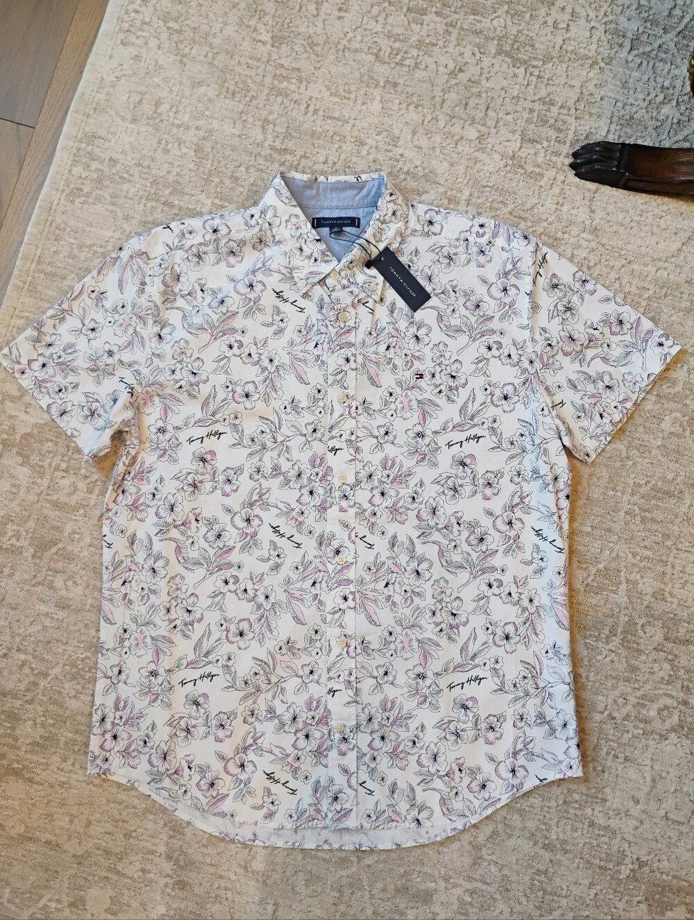 NWT 2XL Tommy Hilfiger Pink Floral Short Sleeve Button Down Hawaiian Shirt NEW